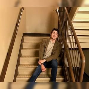 Meet your Posher, Aaron